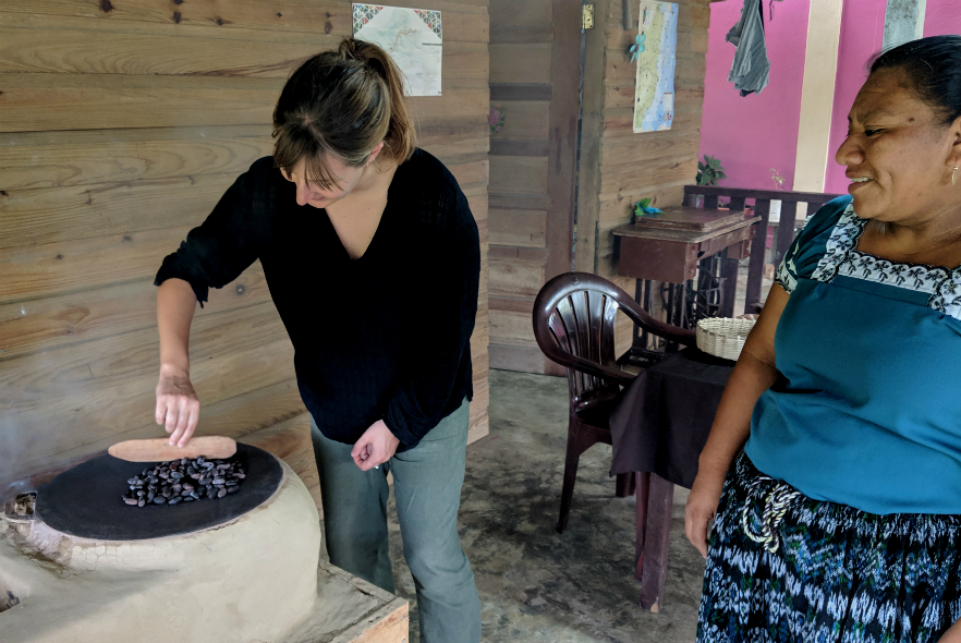 Mayan Chocolate making