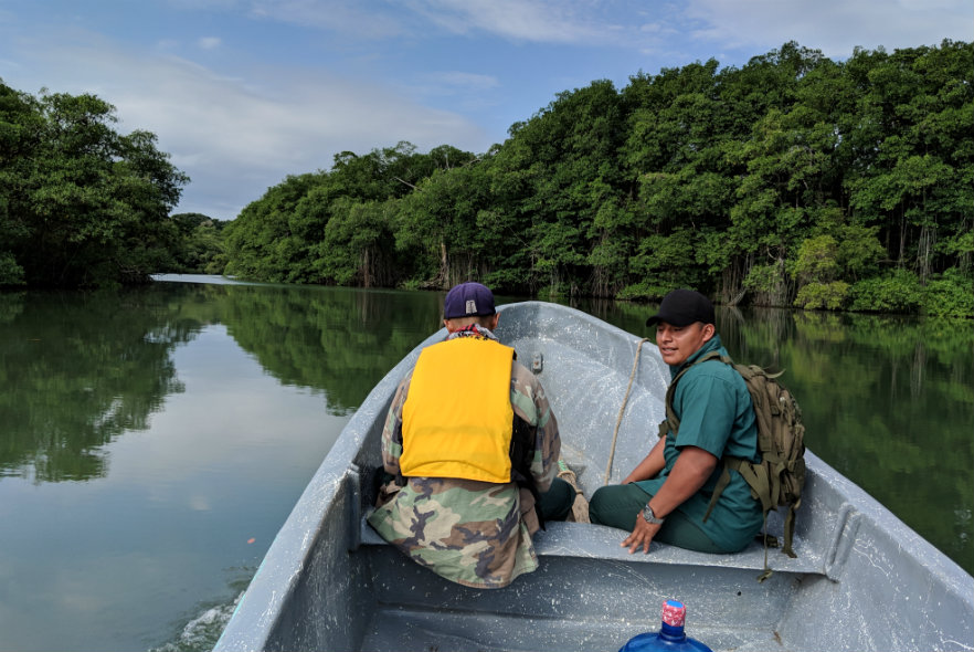 Belize Conservation volunteer boat