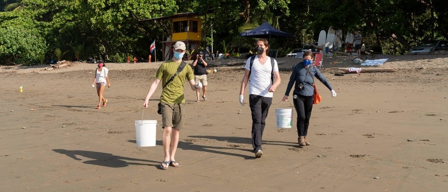 volunteers on the beach