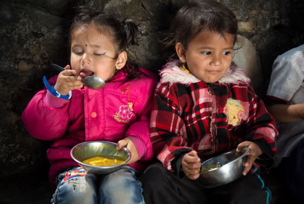 Free school lunches in Nepal