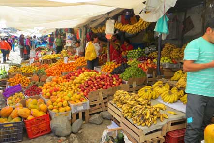 Local fruit market 